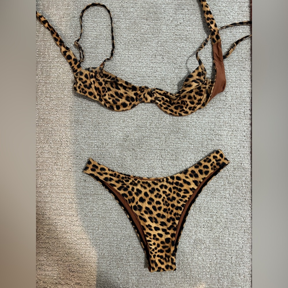 Monday swimwear bikini